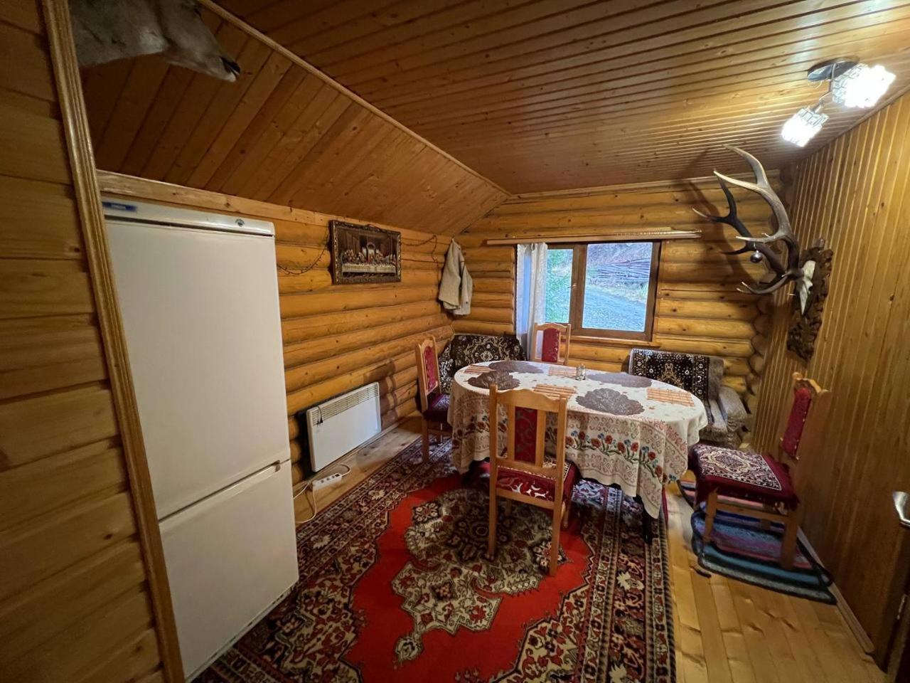 Mizhhirya  Farmstead Lisova 호스텔 외부 사진